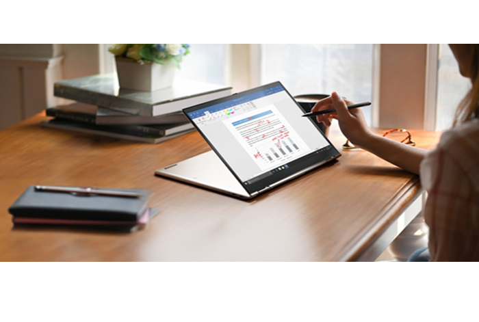 La ThinkPad más delgada hasta ahora1, X1 Titanium Yoga, completa la cartera X1 optimizada para conferencias