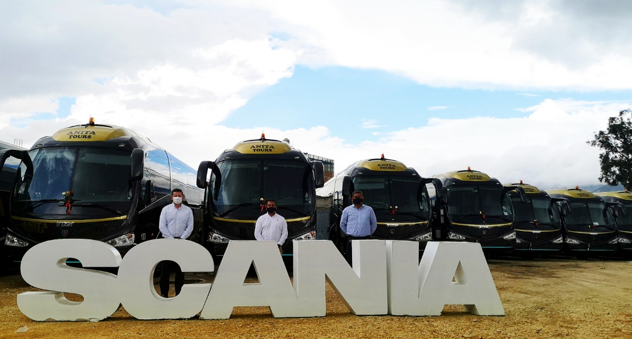Scania refuerza su posicionamiento en transporte de personal con la entrega de 11 buses a Anita Tours