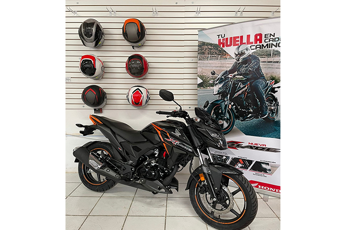 Honda Motos presenta la nueva X-Blade