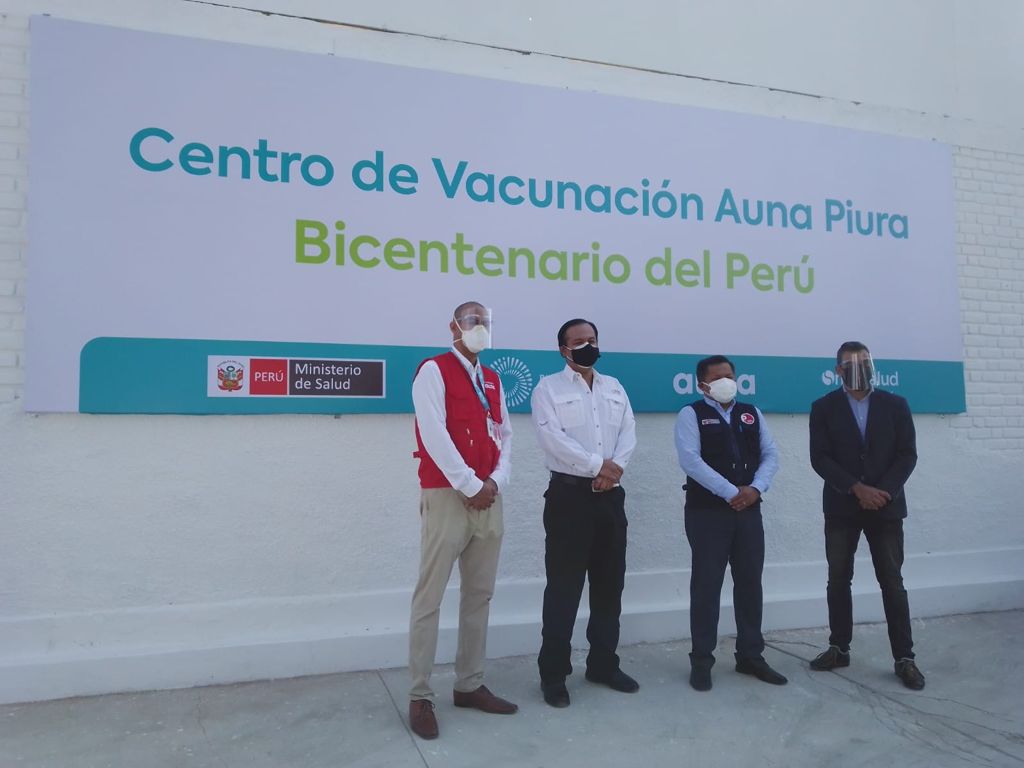 Primera clínica privada del norte del país inicia vacunación en Piura