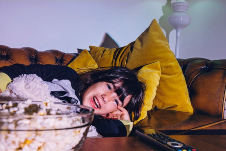 Arma un cine en casa para disfrutar de tus series y películas favoritas