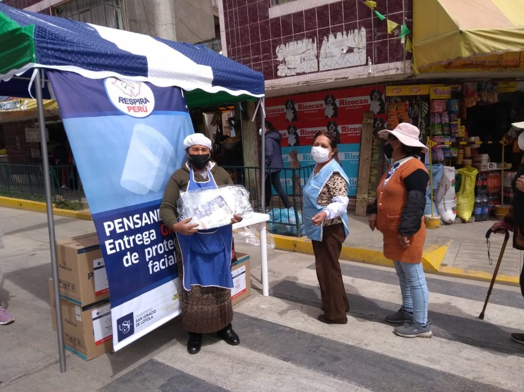 Respira Perú entrega 15 mil protectores faciales en Huancayo y Huancavelica para protección del Covid-19