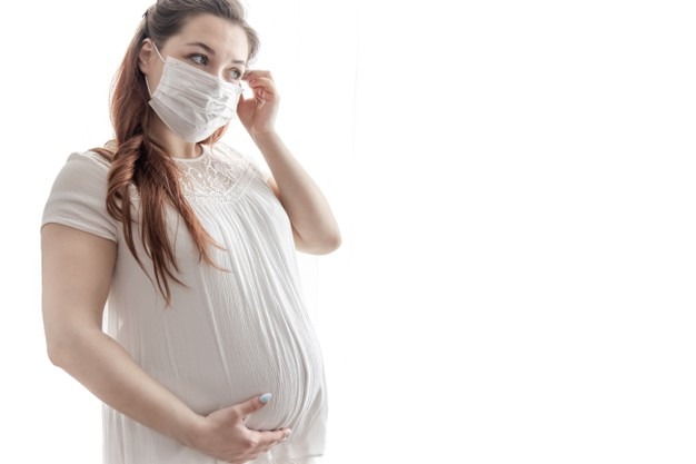 Vacunación de mujeres embarazadas: Recomendaciones para una inoculación segura contra la COVID-19