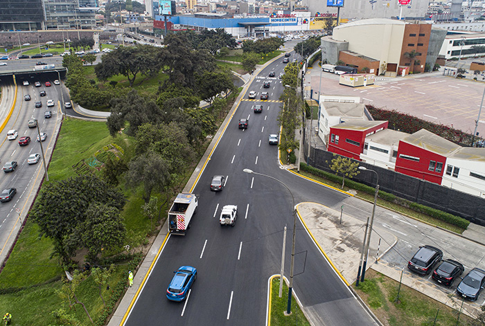 Realizan mantenimiento en entradas y salidas de la Vía Expresa de Paseo de la República