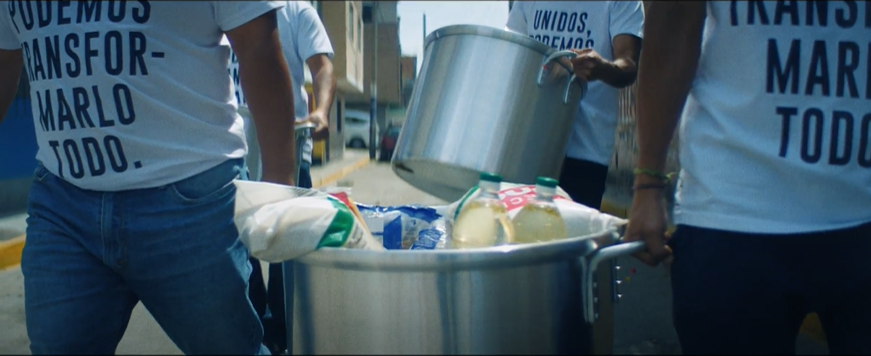 Latas de aluminio recicladas se transforman en ollas industriales para combatir la emergencia alimentaria de familias peruanas menos favorecidas