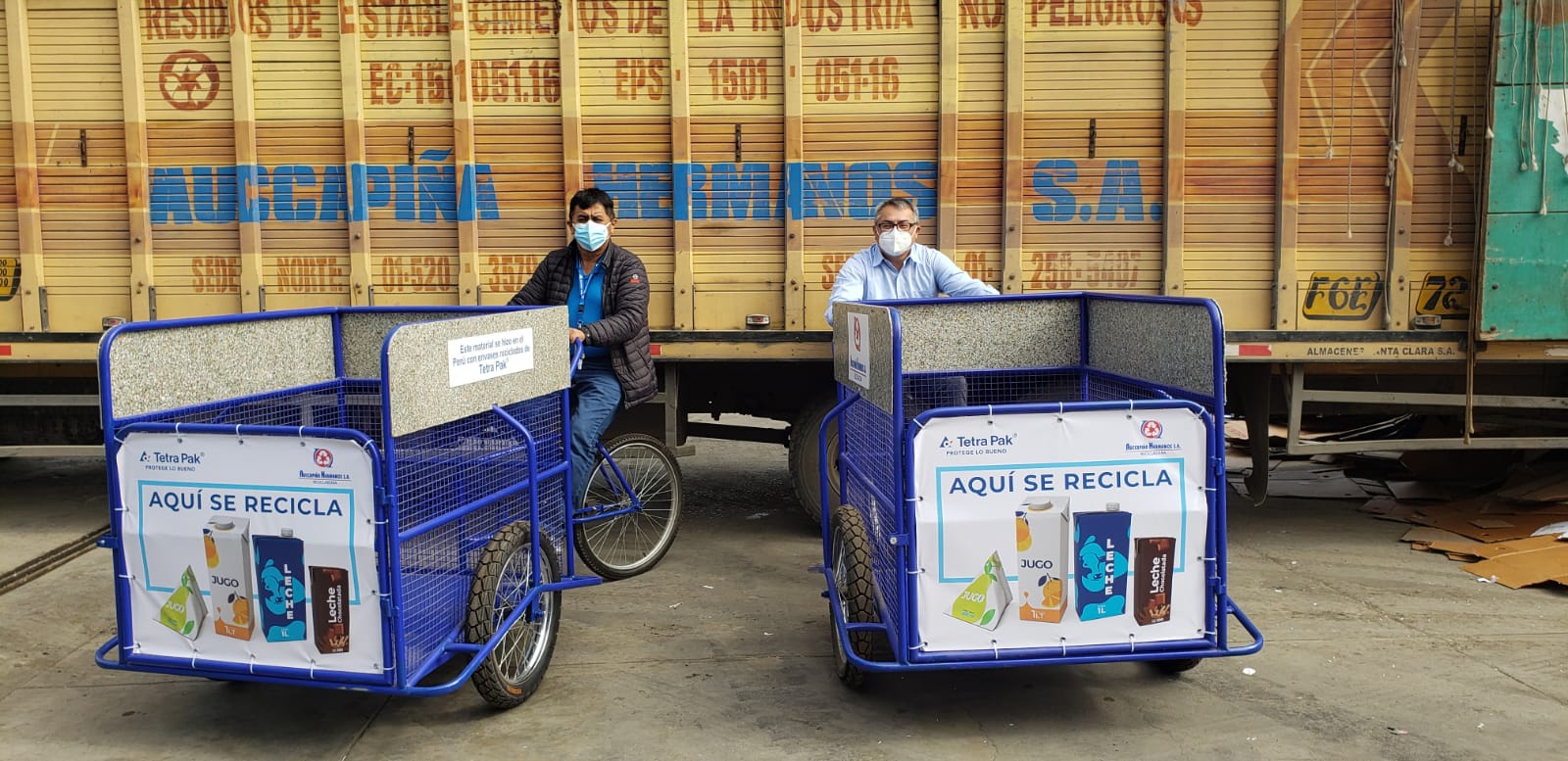 Entregan 18 contenedores para promover la cultura del reciclaje en Surco
