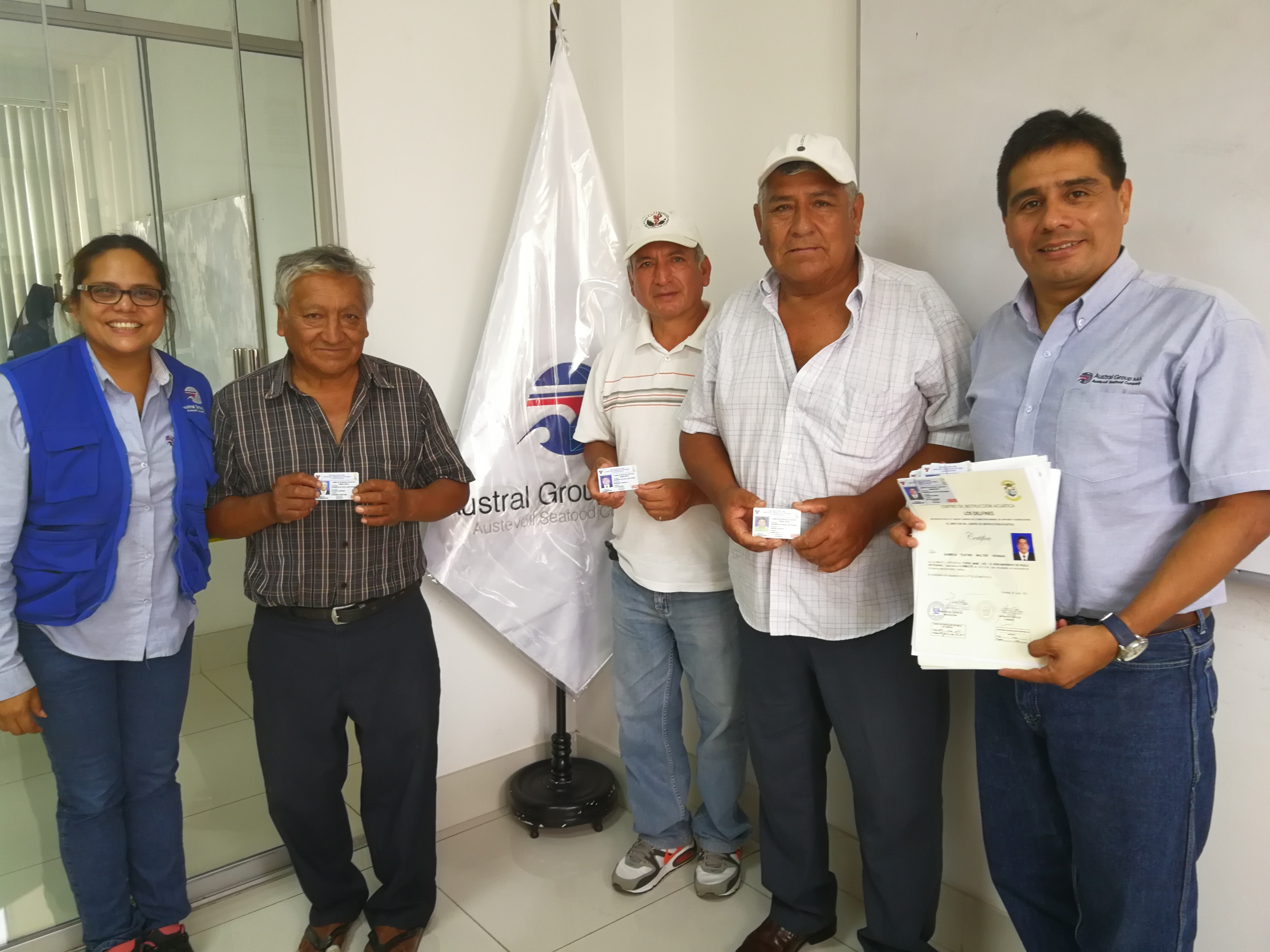 Pesquera Austral Group impulsa formalización de pescadores artesanales en Coishco y Callao