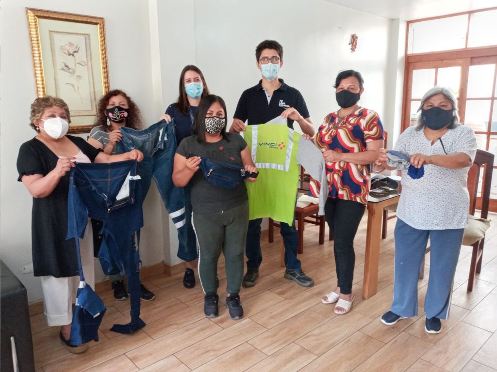 LIMA EXPRESA transforma más de 130 kg de uniformes en productos ecoamigables
