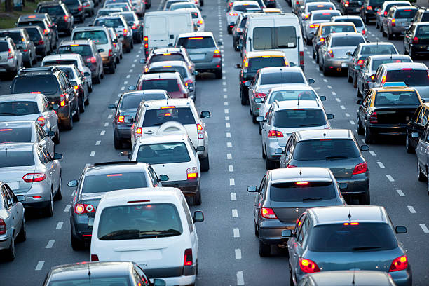 Riesgo vial: Alrededor de 800 mil conductores continúan manejando sin pasar por exámenes médicos