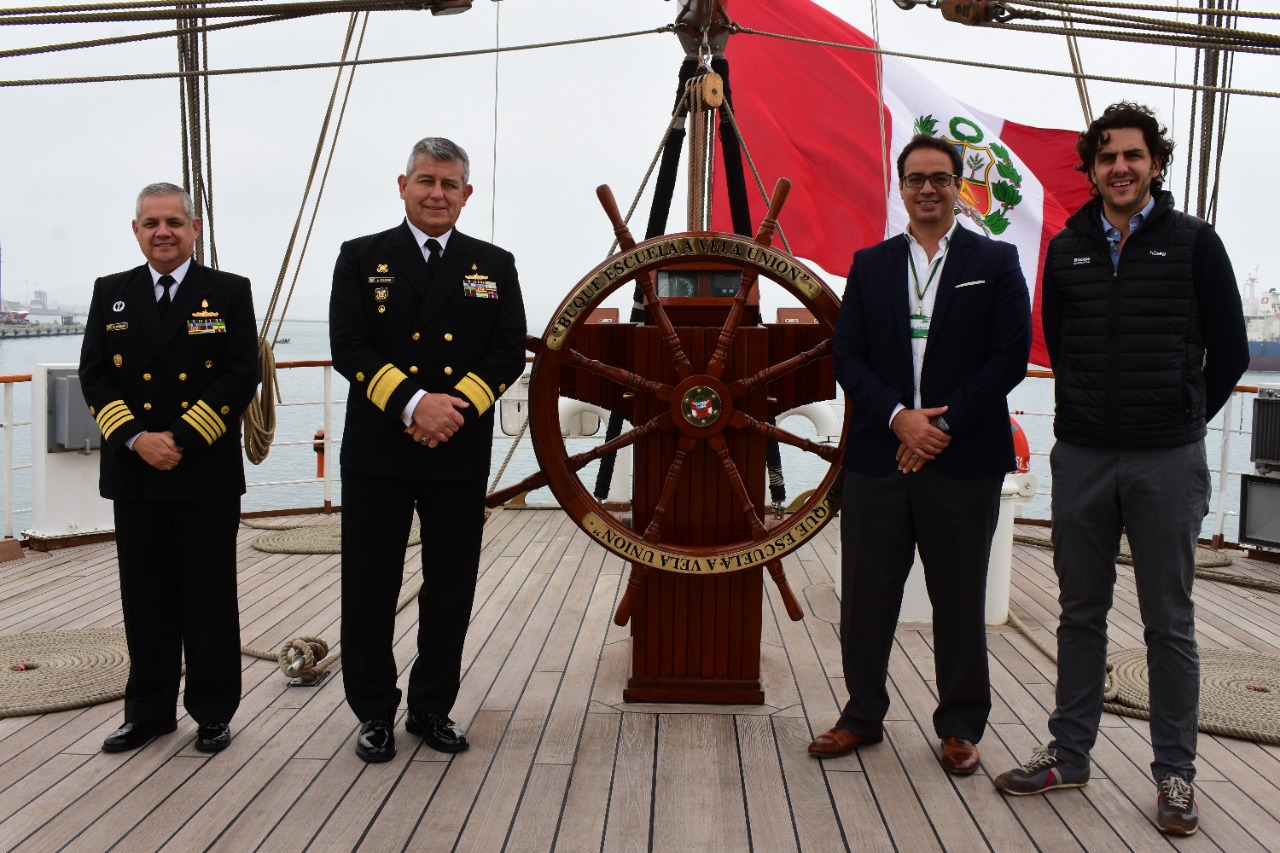 Backus firma convenio de colaboración interinstitucional con la Marina de Guerra del Perú