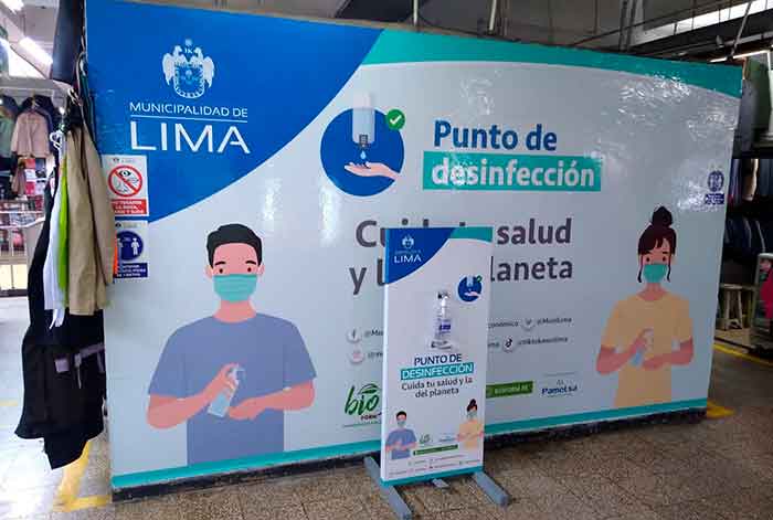 Pamolsa instala puntos de desinfección y reciclaje en el mercardo Castilla en el Centro de Lima