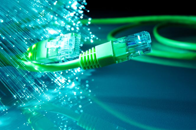 Conoce los beneficios de la fibra óptica para la educación en el Perú