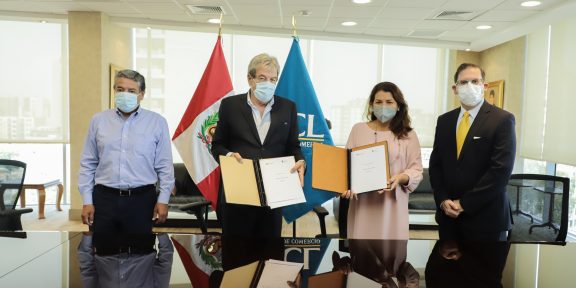 La Cámara de Comercio de Lima (CCL) y Microsoft firman alianza para fortalecer a las PyMEs y emprendimientos nativos digitales del Perú