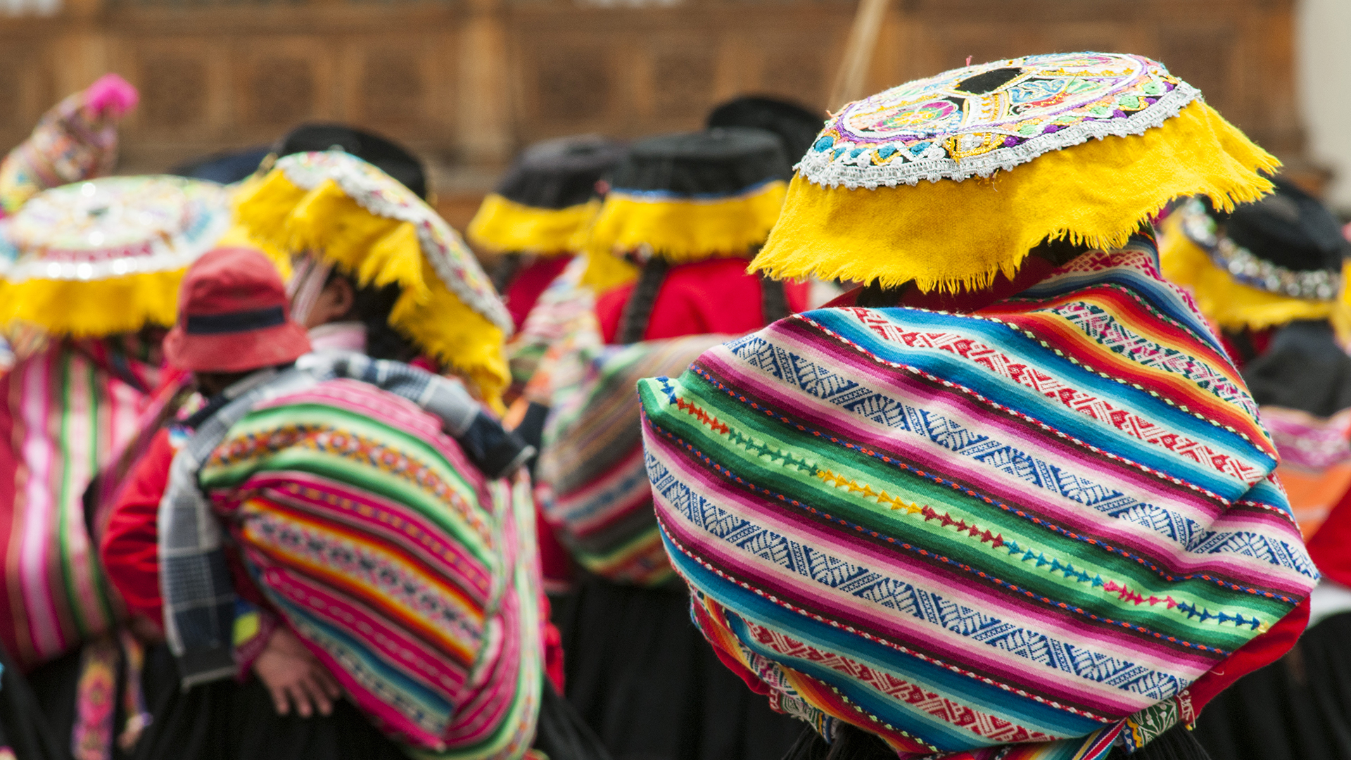 Cuidarnos juntos de Pfizer apuesta por artículos traducidos al quechua, promoviendo la inclusión de lenguas originarias