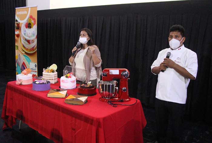 Puratos capacitó gratuitamente a más de 600 panaderos y pasteleros con recetas para mamá