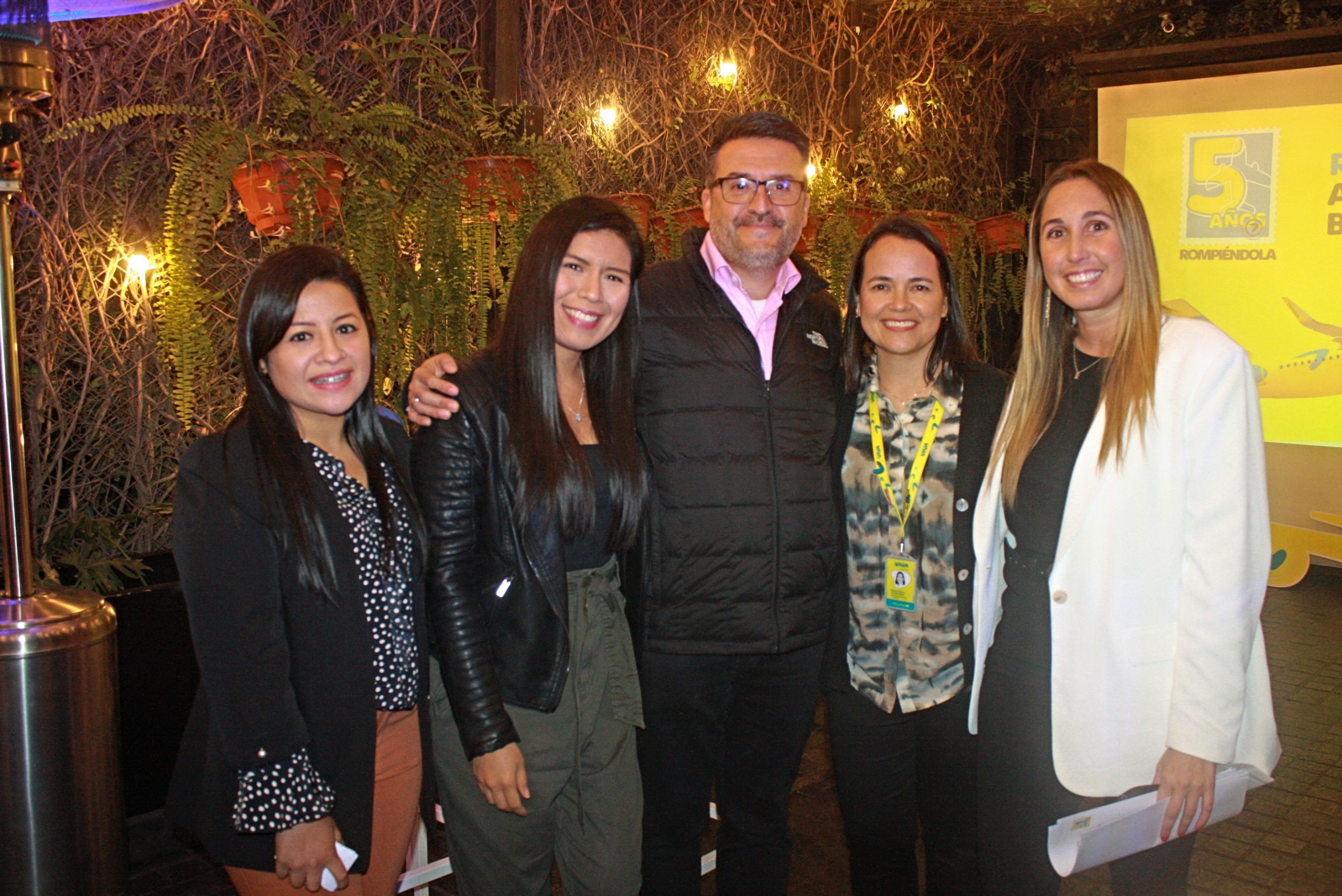 VIVA celebró su 5to aniversario en Perú y reconociendo la destacada labor de su talento humano