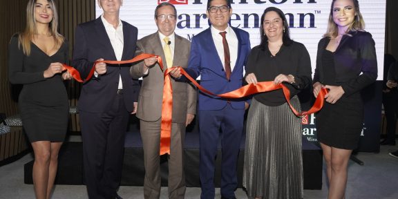 Hilton Garden Inn Lima Miraflores oficializa su apertura con corte de cinta