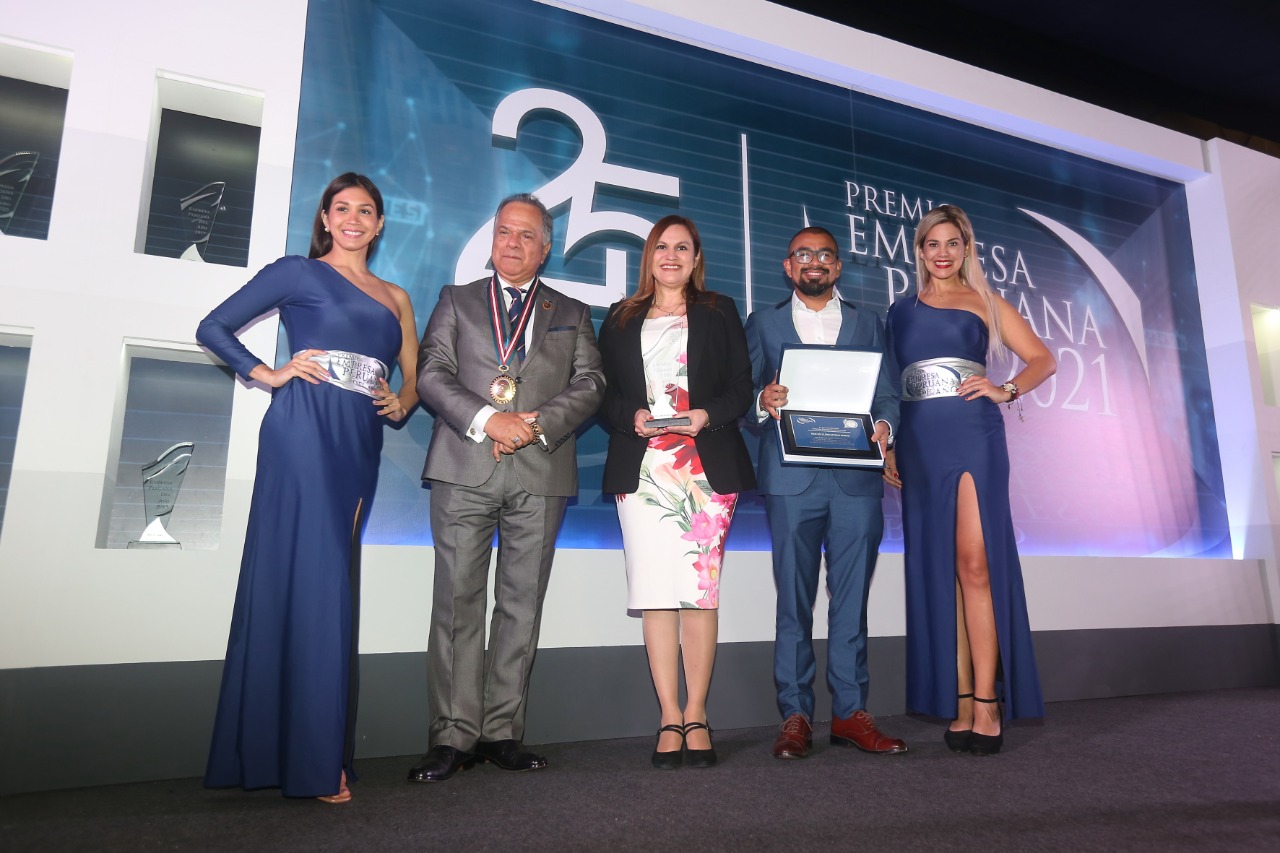 Red de Clínicas San Pablo reconocida como Empresa Peruana del Año 2021 por décimo tercer año consecutivo