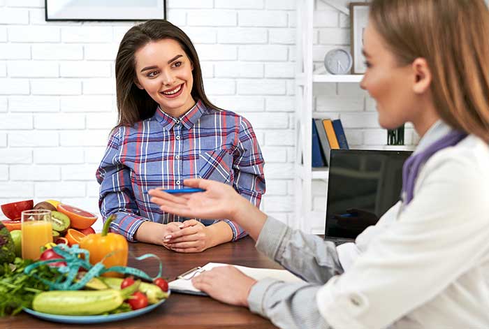Cuatro razones por las que contar con una buena alimentación es vital para el desempeño laboral