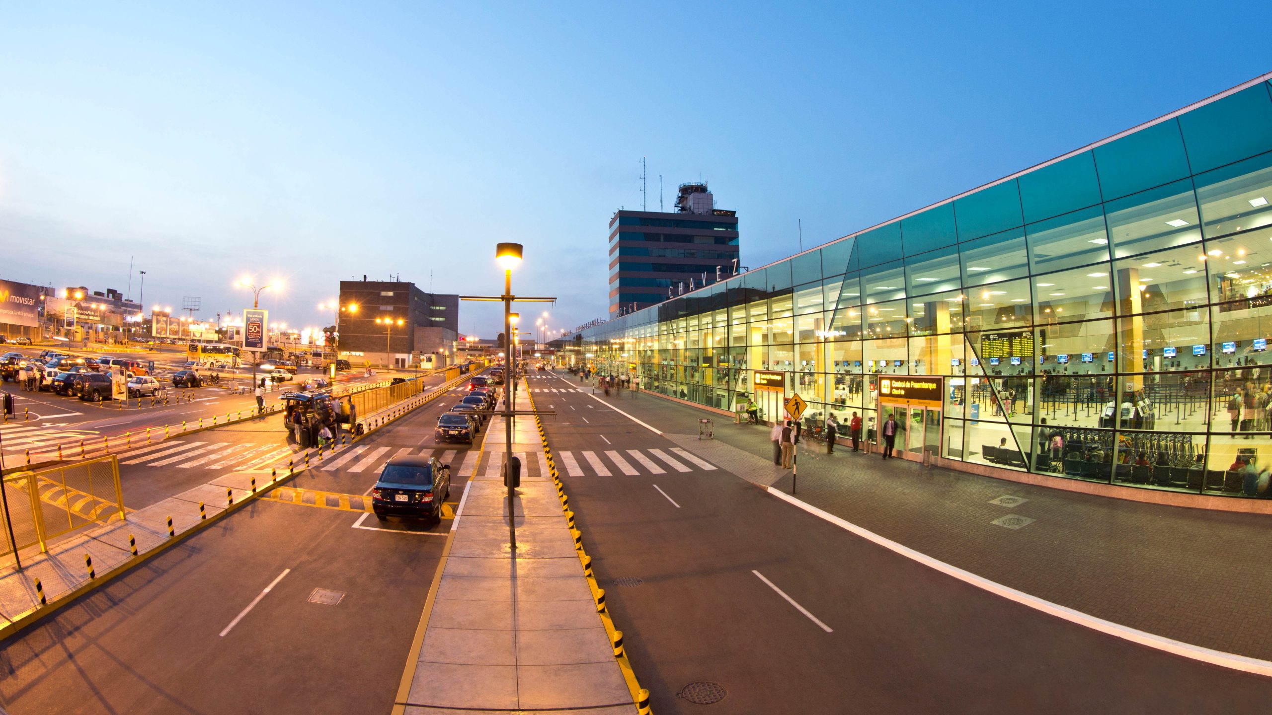 Trabajos en la pista del Aeropuerto Jorge Chávez garantizan óptimas condiciones de las operaciones aéreas