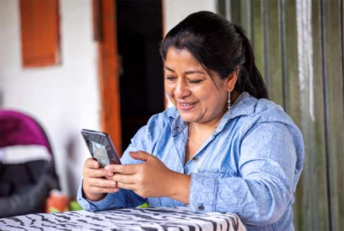 El 59,1% de las MiPymes peruanas utilizan el teléfono celular para llevar la gestión del negocio