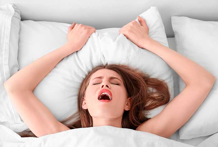 Más de la mitad de las mujeres ha fingido un orgasmo por terminar rápido y falta de ganas