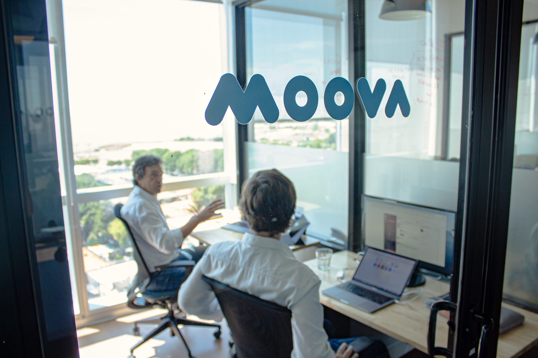 Wayra Hispam presenta su nueva inversión: Moova, startup de logística urbana en Latinoamérica