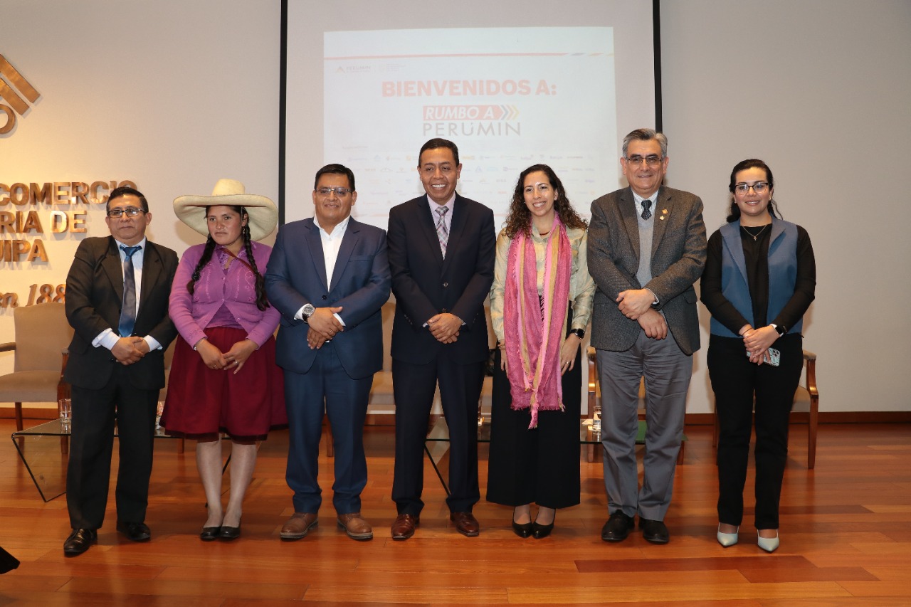 Emprendedores sociales de diversas partes del Perú llegan a PERUMIN 35 a exponer sus iniciativas