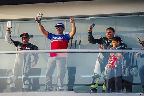 Honda Racing: Renzo Cecchi gana nacional de motociclismo