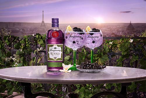 Nuevo gin tanqueray royale hecho con berries francesas