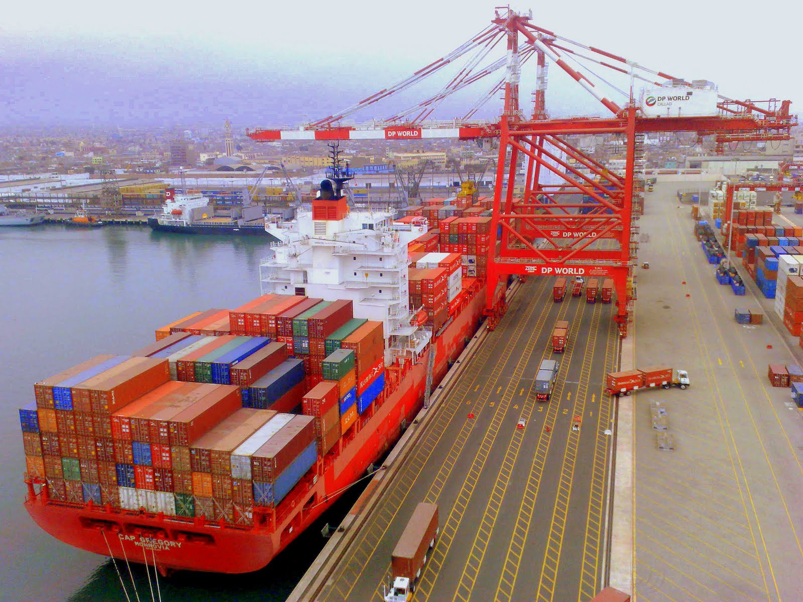 Puertos movilizaron más de 30 millones de toneladas de carga y fortalecen exportaciones