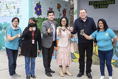 Más de 700 niños y niñas peruanos celebran la cosecha de los jardines TiNi junto a IntegraMédica y el programa Huellas de Cambio de Bupa Global Latinoamérica