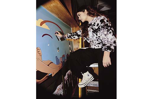 Converse re-estrena su tienda de Larcomar con un mural que busca promover la empatía para crear una ciudad mejor