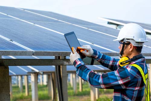 IBM se asocia para ayudar a acelerar la transición a energía limpia para las poblaciones vulnerables