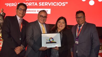 Zofratacna recibió premio Perú Exporta Servicios de Promperú
