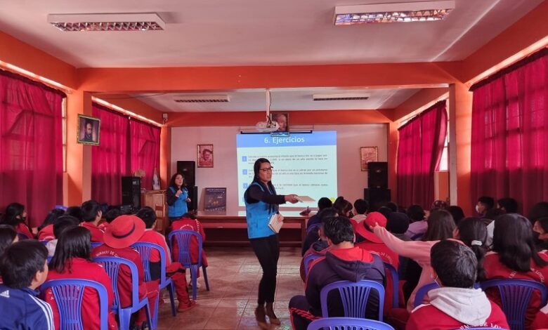 127 escolares de distintas zonas del país se beneficiaron con tutorías de reforzamiento matemático y educación financiera realizadas por BanBif