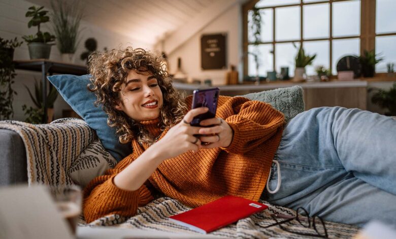 Tendencias de la generación Z: 6 de cada 10 personas prefieren dispositivos móviles para compras digitales