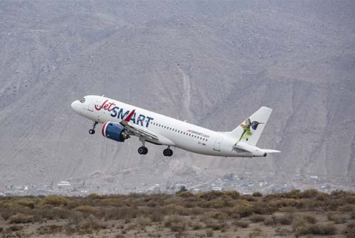 JetSMART continúa avanzando en su expansión por Sudamérica y solicita rutas para operación doméstica en Colombia