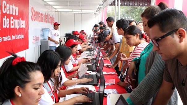 Quedan más de 240 mil puestos de trabajo adecuado por recuperar solo en la capital