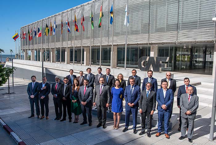 Fitch mejora la calificación de CAF a AA-