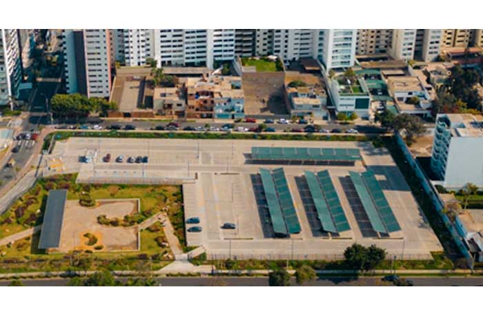 Plaza Choquehuanca: de espacio amurallado a un área verde