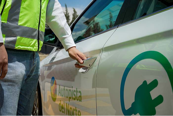 Aunor inicia las pruebas para la instalación de la primera red de carga de vehículos eléctricos que operará en la Panamericana Norte