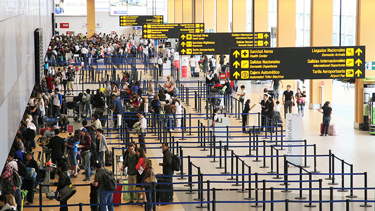 Ositrán: Incremento de tráfico de pasajeros en aeropuertos peruanos superó el promedio mundial en 2022