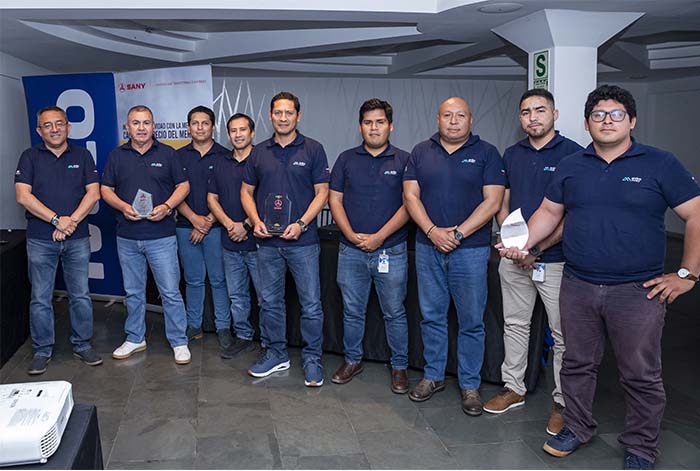 Sany es reconocida con tres premios por mayor nivel en la línea de cargadores frontales y excavadoras