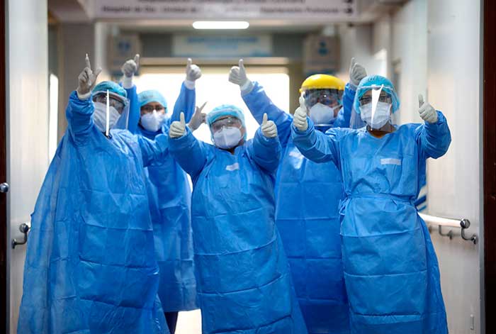 ¿Cuánto ha crecido la participación de la mujer peruana en el campo de la medicina?