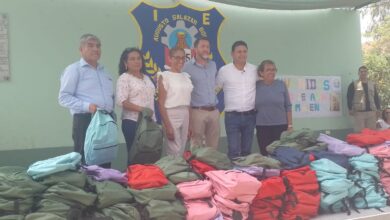 Más de 3,200 estudiantes en Carmen de La Legua recibieron útiles escolares