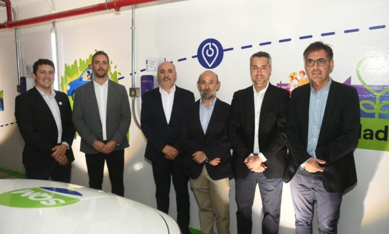 Enel X Way y Parque Arauco S.A. inauguran el centro de carga pública para autos eléctricos más grande de América Latina