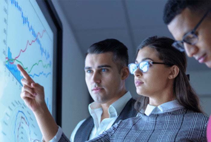 SAP presenta SAP Datasphere para simplificar la gestión de datos de los clientes y se asocia con Collibra, Confluent, Databricks y DataRobot