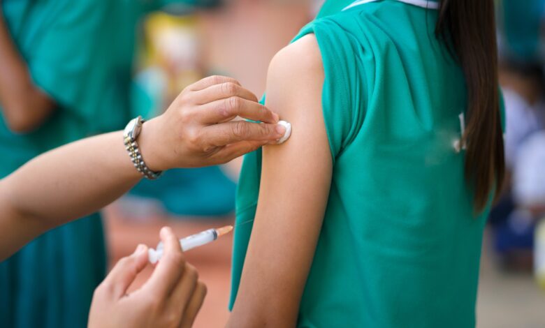 ¿Sabías que existe una vacuna que te ayuda a prevenir un posible cáncer de cuello uterino?