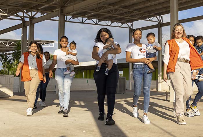 Programa de mujeres que fortalece la autoestima recibe el 100% de utilidades de venta de productos con causa social